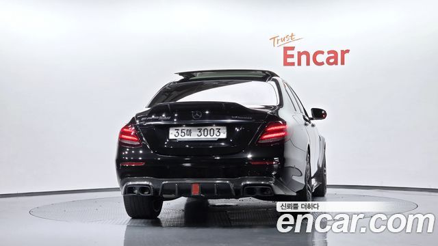 Mercedes-Benz E-Class W213 E63 AMG 4MATIC+ - фото 2