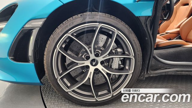 Mclaren 720S 4.0 Spyder - фото 4