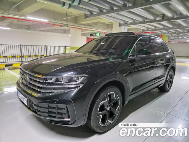 Volkswagen Touareg 3-го поколения 3.0 TDI Prestige - фото 2