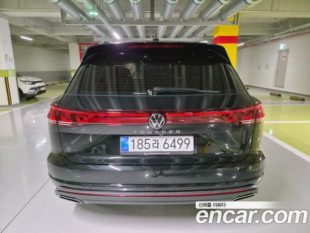 Volkswagen Touareg 3-го поколения 3.0 TDI Prestige - фото 3