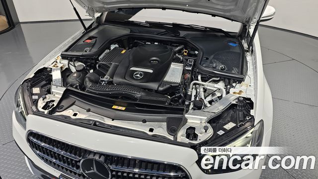 Mercedes-Benz E-Class W213 E250 Avantgarde - фото 4