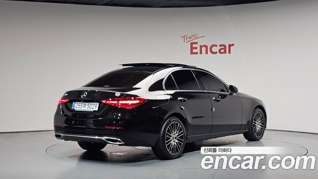 Mercedes-Benz C-Class W206 C200 Avantgarde - фото 0