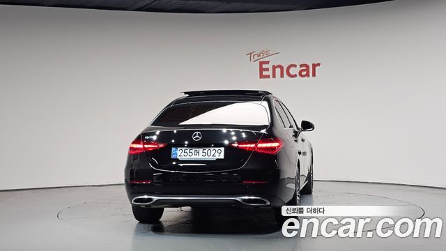 Mercedes-Benz C-Class W206 C200 Avantgarde - фото 2