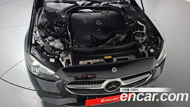 Mercedes-Benz C-Class W206 C200 Avantgarde - фото 4