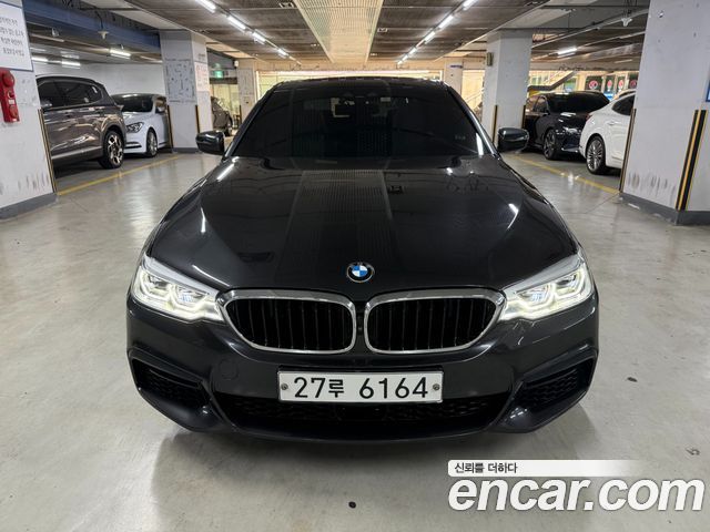 BMW 5-Series G30 530i xDrive M Sport Package Plus - фото 1