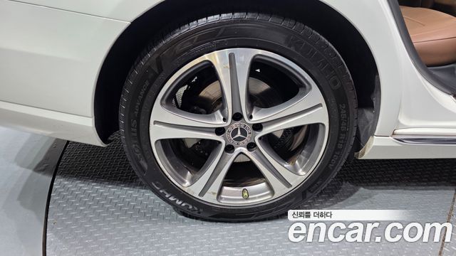 Mercedes-Benz E-Class W213 E300 4MATIC Avnatgarde - фото 4
