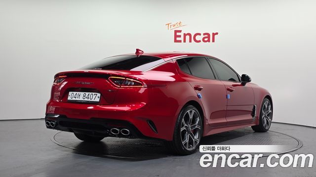 Kia Stinger 2.0 Turbo 2WD Platinum - фото 1
