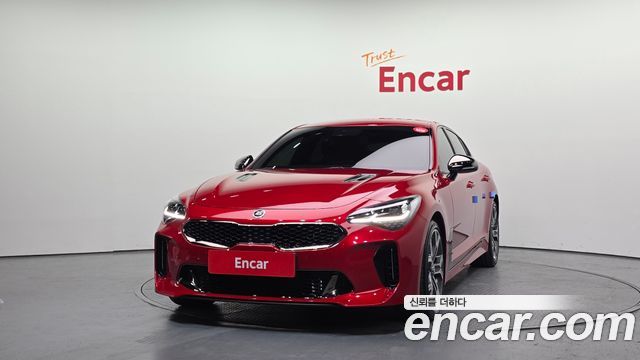 Kia Stinger 2.0 Turbo 2WD Platinum - фото 2