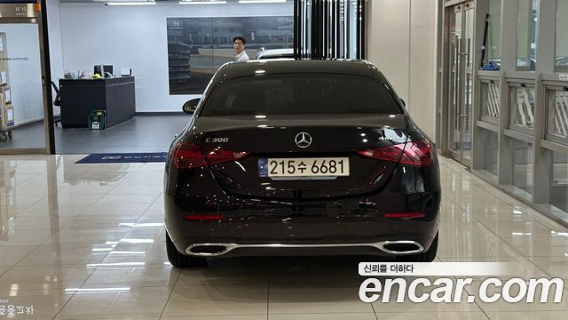 Mercedes-Benz C-Class W206 C300 4MATIC Avantgarde - фото 2