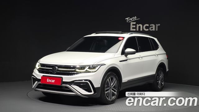 Volkswagen Tiguan 2.0 TSI Prestige - фото 0