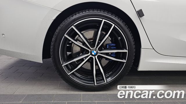 BMW 3-Series G20 330i xDrive M Sport - фото 4