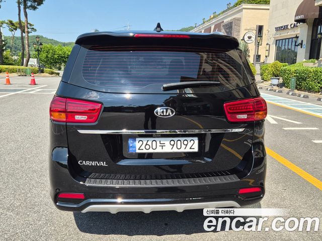 Kia Carnival Новый 9-Seater Prstige - фото 4