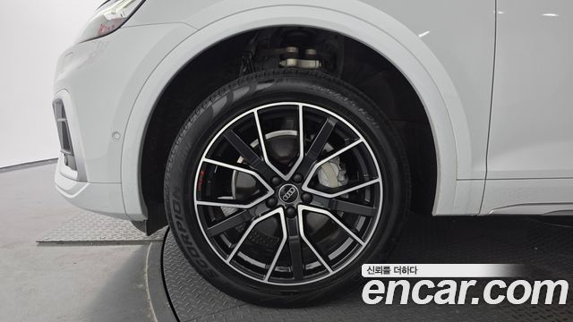 Audi Q5 FY 40 TDI Quattro Premium Sportback - фото 4