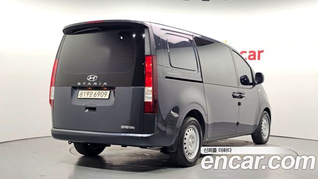 Hyundai Staria Cargo 5-Seater Smart - фото 1