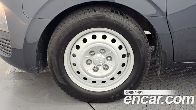 Hyundai Staria Cargo 5-Seater Smart - фото 4