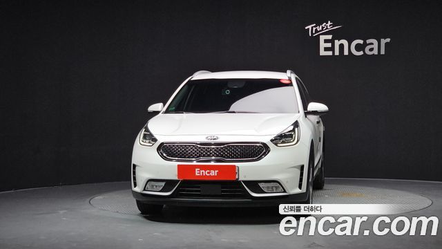 Kia Niro Noblesse - фото 2