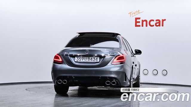 Mercedes-Benz C-Class W205 C43 AMG 4MATIC - фото 3