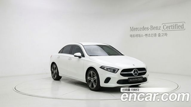 Mercedes-Benz A-Class W177 A220 Sedan - фото 0