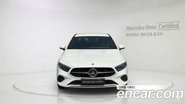 Mercedes-Benz A-Class W177 A220 Sedan - фото 2