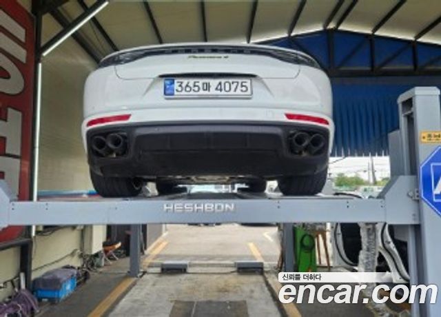 Porsche Panamera 2.9 AWD E-Hybrid - фото 1
