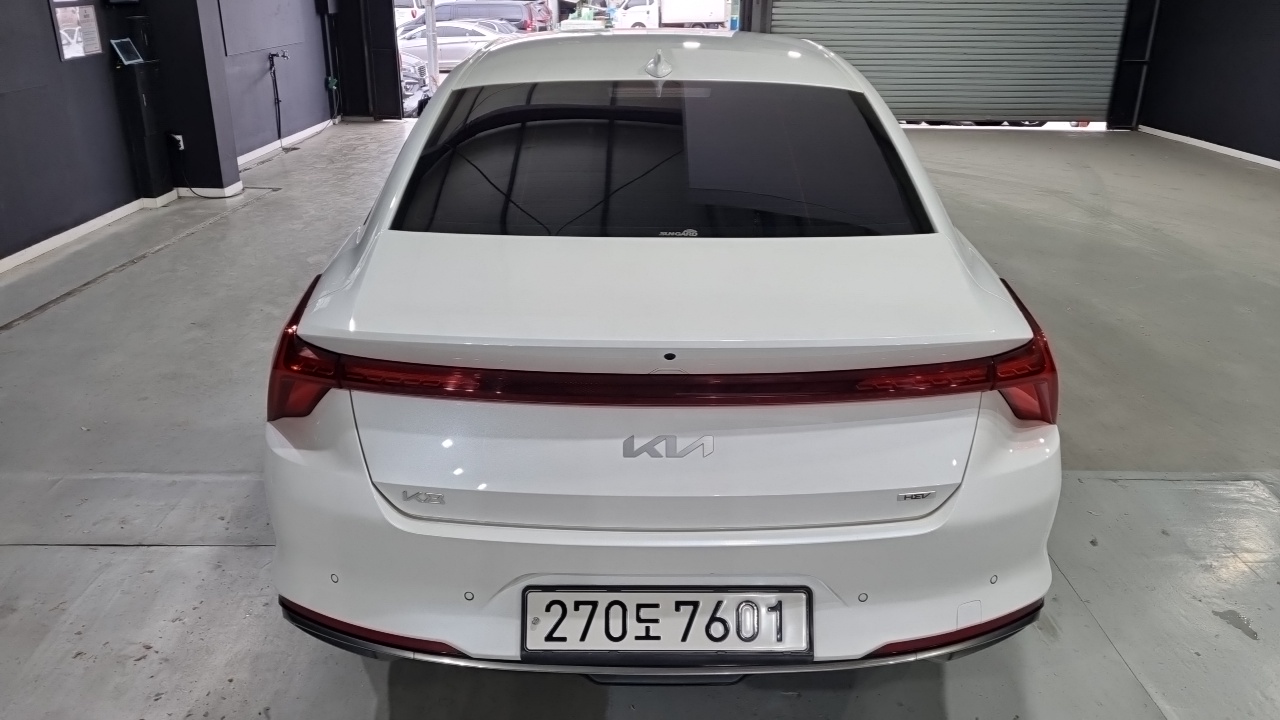 Kia K8 гибрид Noblesse - фото 3