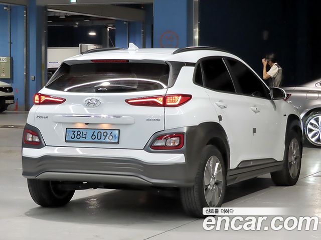 Hyundai Kona Premium - фото 3
