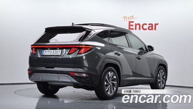 Hyundai Tucson NX4, гибрид Inspiration 2WD - фото 0