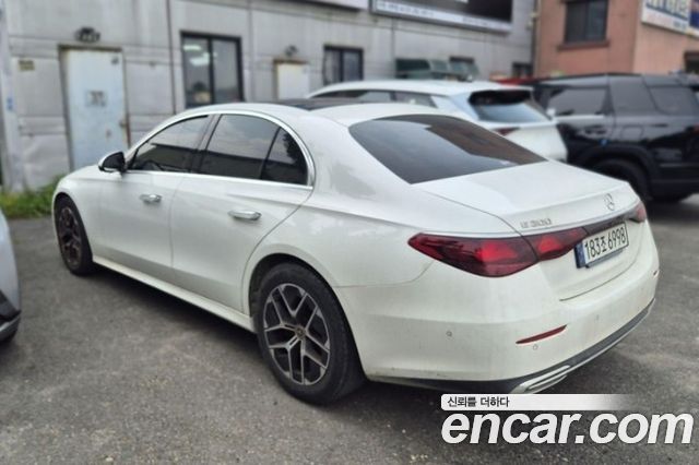 Mercedes-Benz E-Class W214 E200 Avantgarde - фото 3