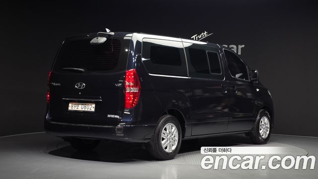 Hyundai Starex Новый Van 5-Seater Modern - фото 1