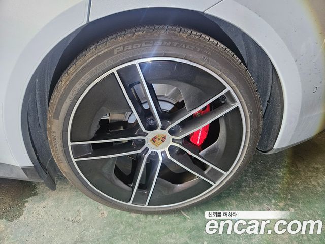 Porsche Taycan 4S - фото 4