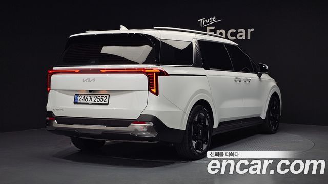 Kia Carnival Новый 4-го поколения 7-Seater Noblesse - фото 1