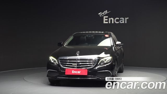 Mercedes-Benz E-Class W213 E300e 4MATIC Exclusive - фото 2