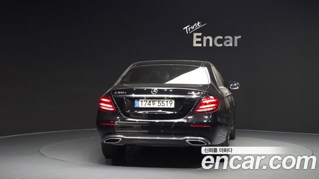 Mercedes-Benz E-Class W213 E300e 4MATIC Exclusive - фото 3