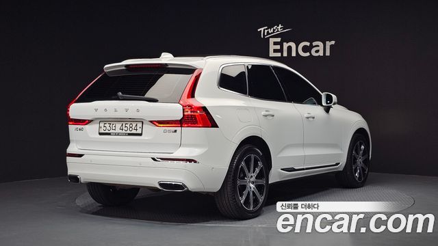 Volvo XC60 2-го поколения D5 Inscription - фото 1