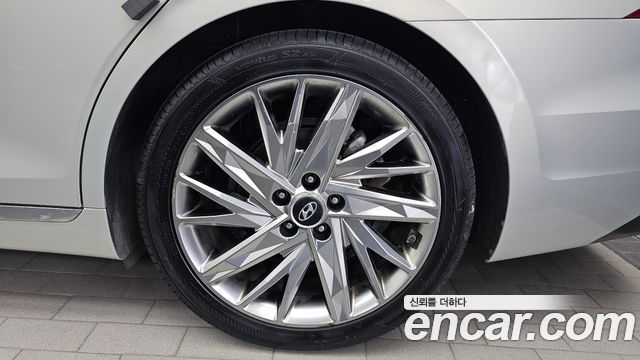 Hyundai Grandeur Новый IG 2.5 Calligraphy - фото 4