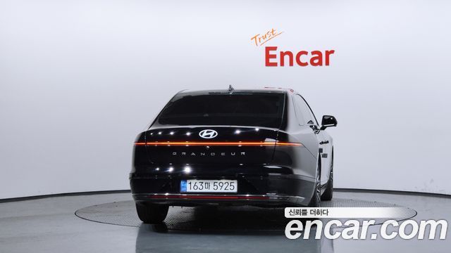Hyundai Grandeur GN7 2,5 Gasoline 2WD Calligraphy - фото 3