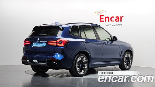 BMW iX3 M Sports - фото 1