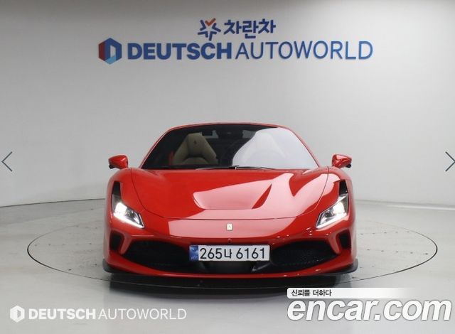 Ferrari F8 3.9 V8 - фото 2