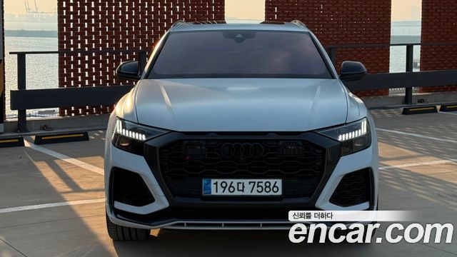 Audi RSQ8 4.0 TFSI Quattro - фото 1