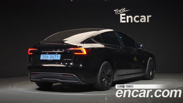Tesla Model 3 Long Range AWD - фото 1