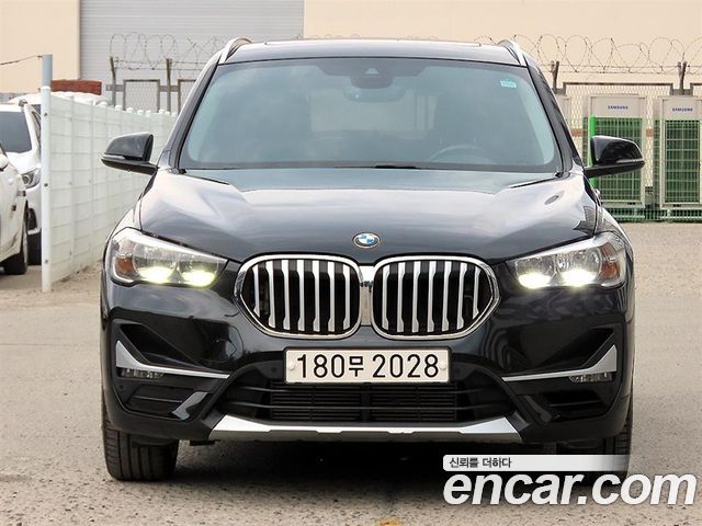 BMW X1 F48 xDrive 20i xLine - фото 0