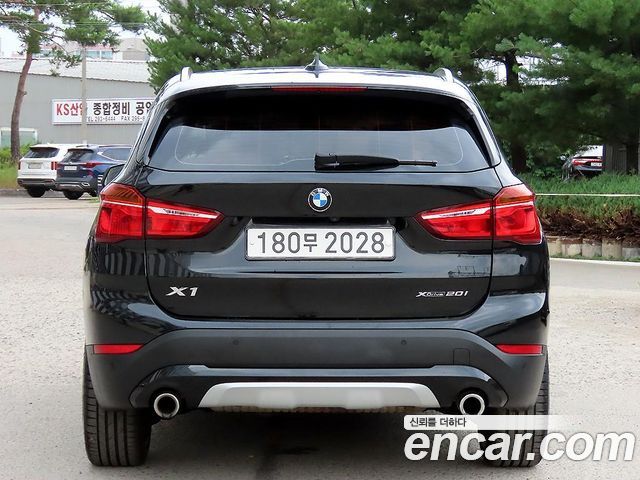 BMW X1 F48 xDrive 20i xLine - фото 3