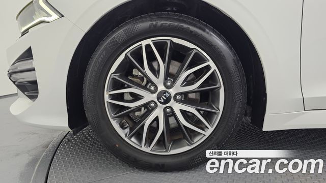 Kia K5 3-го поколения 2.0 LPI(Renter car) Trandy - фото 4