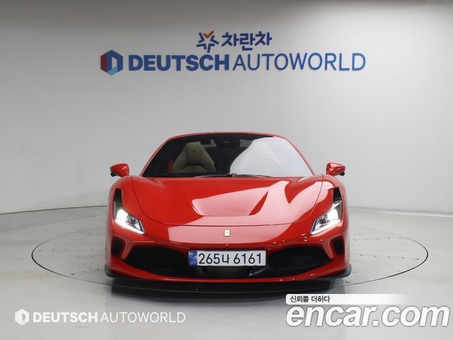 Ferrari F8 3.9 V8 - фото 2
