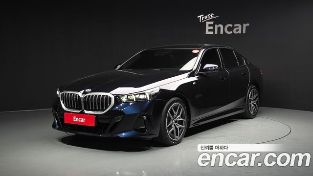 BMW 5-Series G60 520i M Sport - фото 0