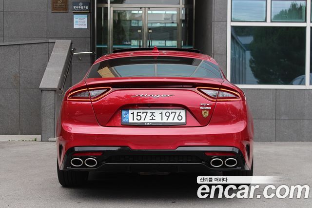 Kia Stinger 2.0 Turbo AWD Platinum - фото 3