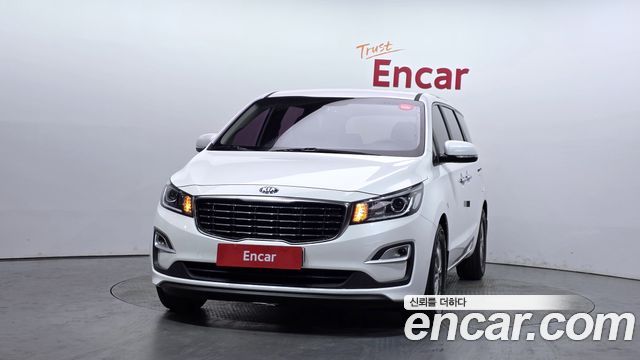 Kia Carnival Новый 11-Seater Deluxe - фото 2