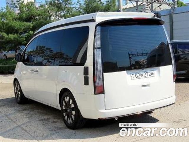Hyundai Staria 2WD Camping Car Prestige Camper 4Seater - фото 1