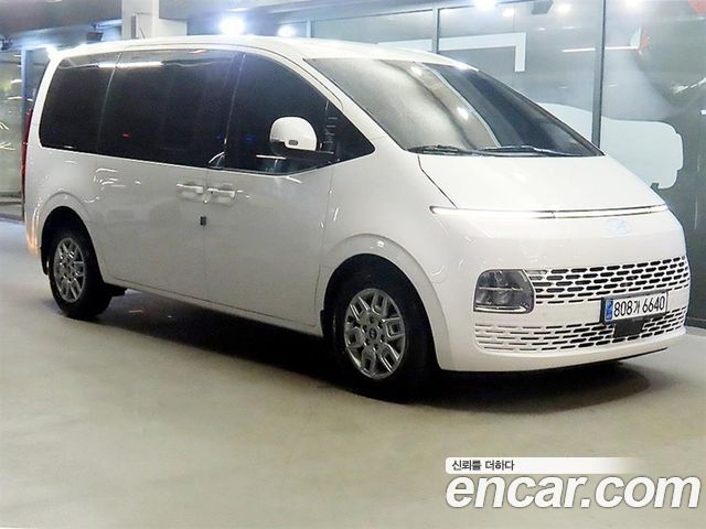 Hyundai Staria Cargo 5-Seater Modern - фото 0