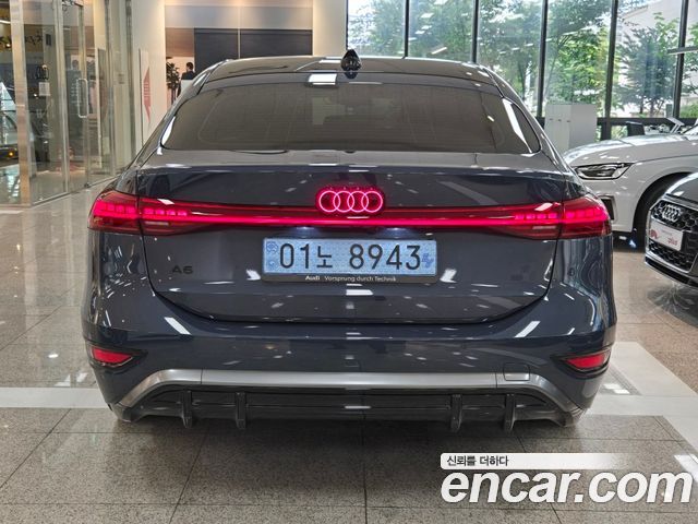 Audi A6 e-Tron Performance S line - фото 3
